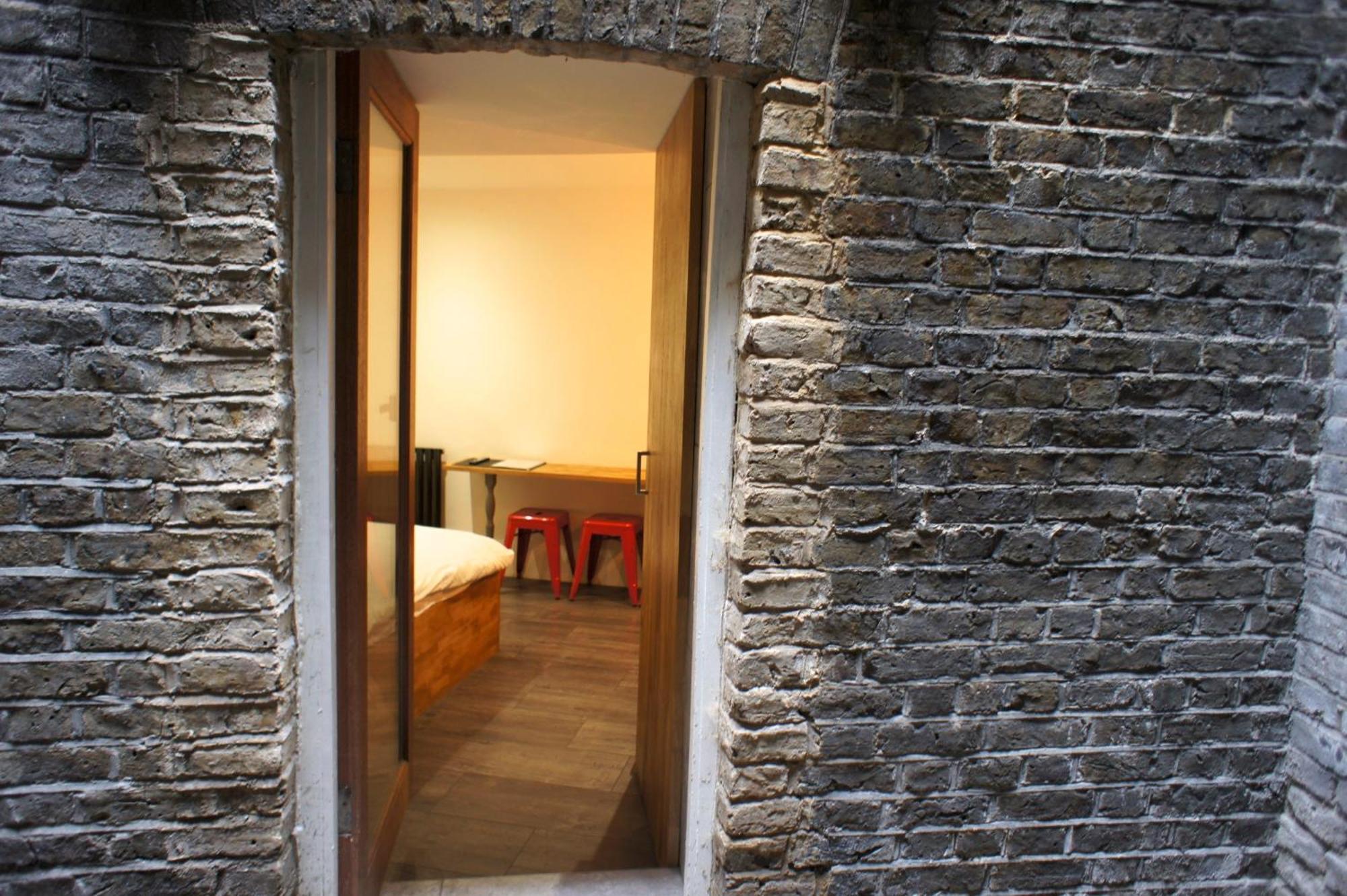 Brick Lane Studios London Luaran gambar