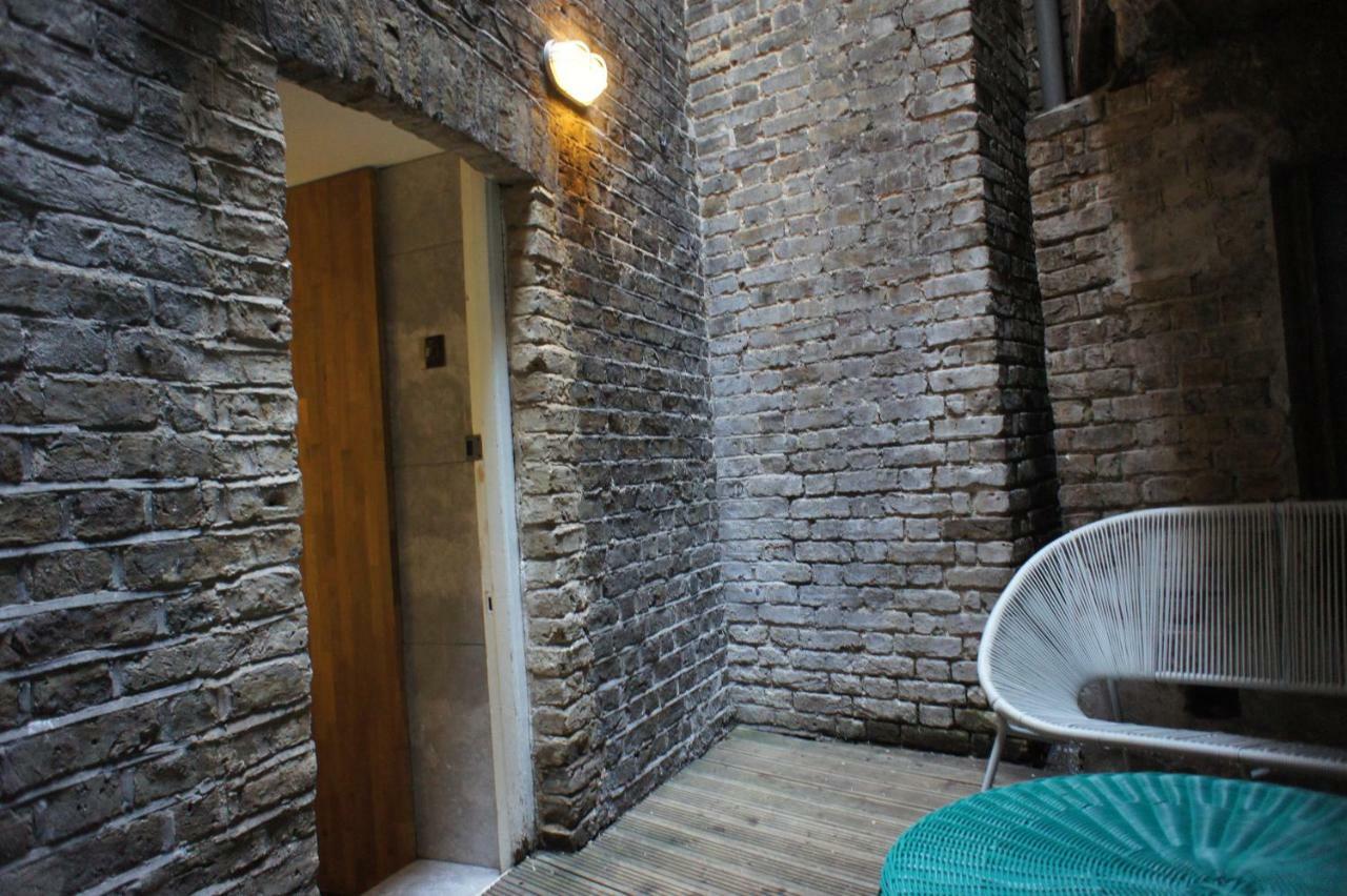 Brick Lane Studios London Luaran gambar